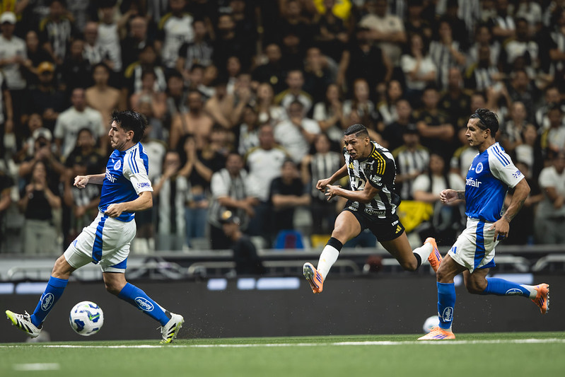 Cruzeiro saiu na frente mas levou o empate - 