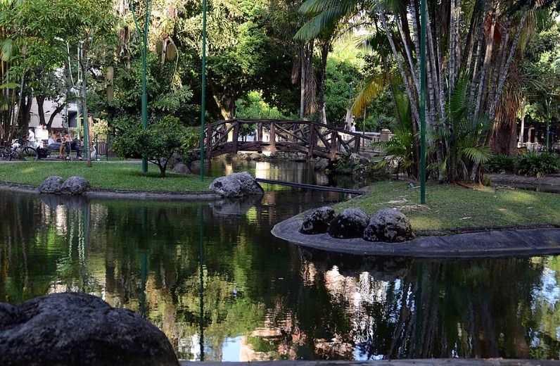 Imagem - Professor Michel Pinho conduz aula aberta sobre saúde e urbanização em Belém