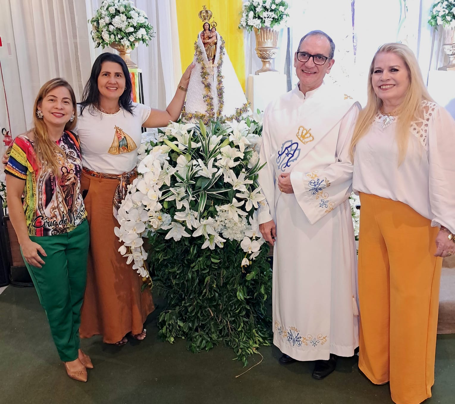Renata Wanderley, Maysa Folha, Diácono Hilário Costa e Beth Jorge