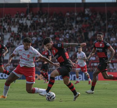 Imagem - Rival do Remo pelo acesso, Atlético-GO vence Vila Nova em clássico da Série B
