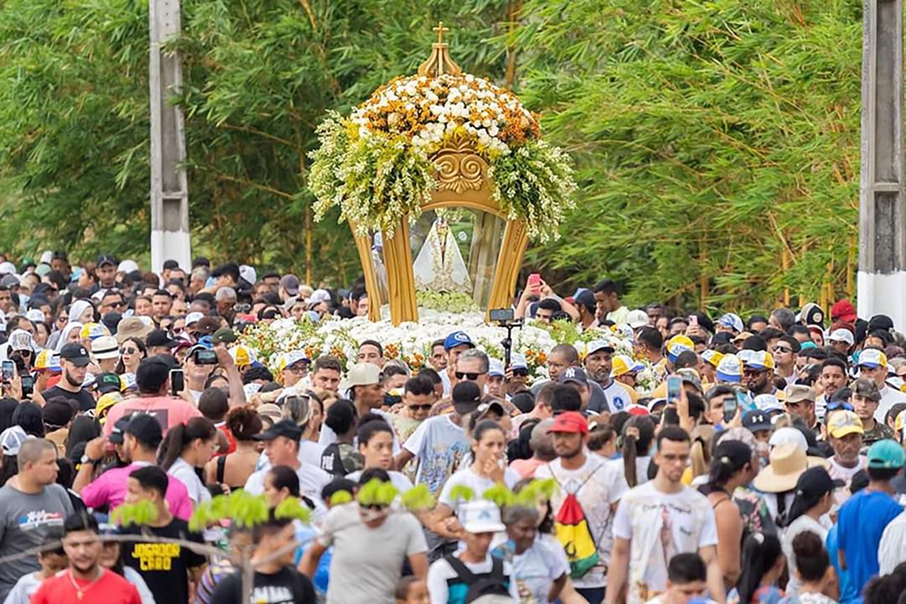 A celebração segue ao longo do domingo, mantendo a tradição que há décadas marca a fé dos marabaenses e atrai devotos de toda a região

