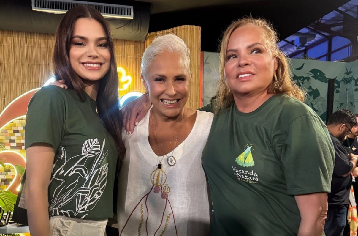 Roberta Silva, Fafá de Belém e Marluce Silva, que faz temporada ciriana, em Belém, na Varanda de Nazaré