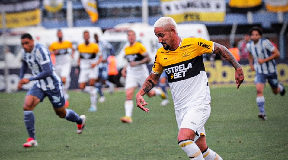 Imagem - Criciúma faz gol no final e Remo cai para 3º na Série B