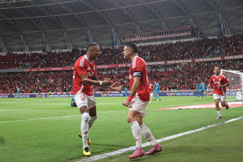 Boorré e Bruno Henrique marcaram os gols do Inter - 