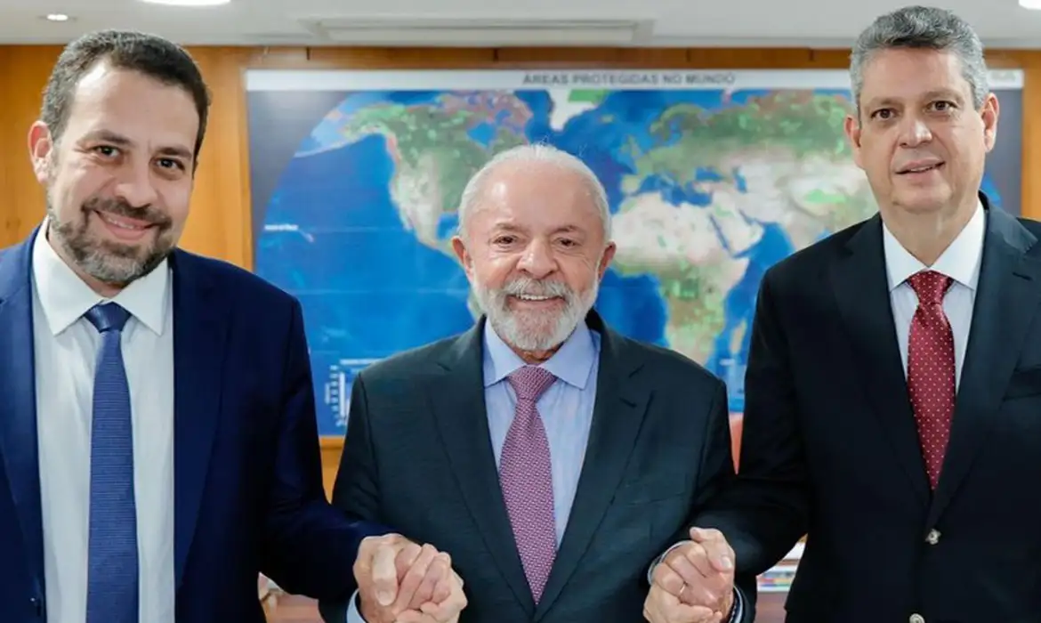 Imagem - Lula nomeia Guilherme Boulos como ministro da Secretaria-Geral da Presidência