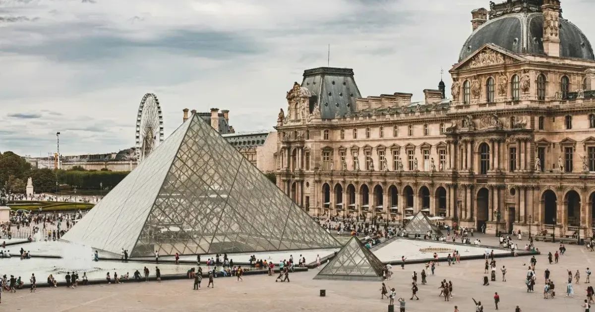 Museu do Louvre em Paris