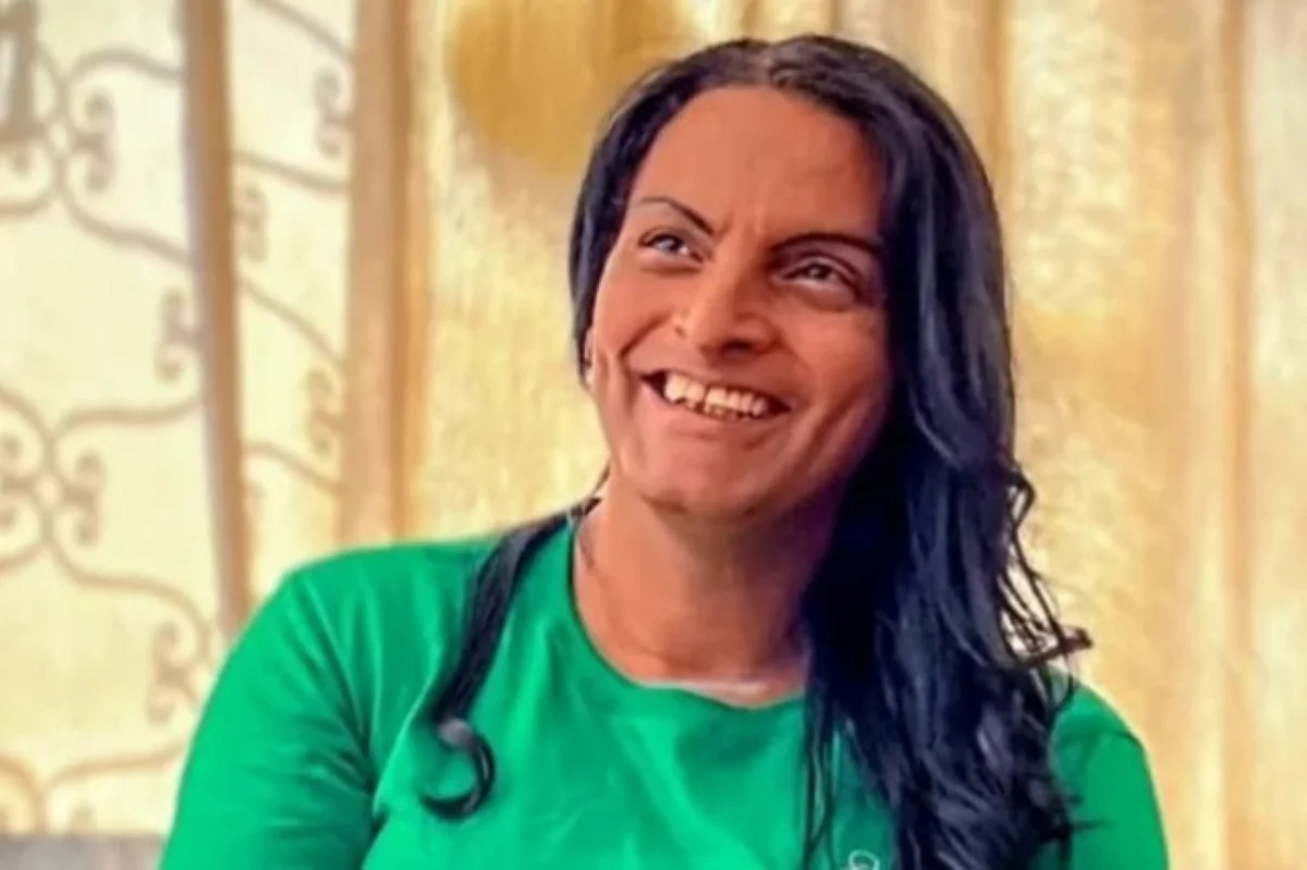 (Cristina Maciel de Oliveira, ativista trans)