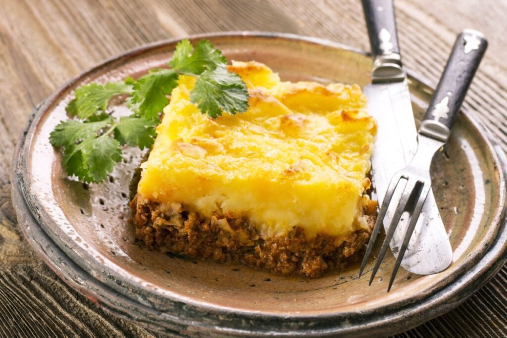 Escondidinho de carne moída (Imagem: hlphoto | Shutterstock) 