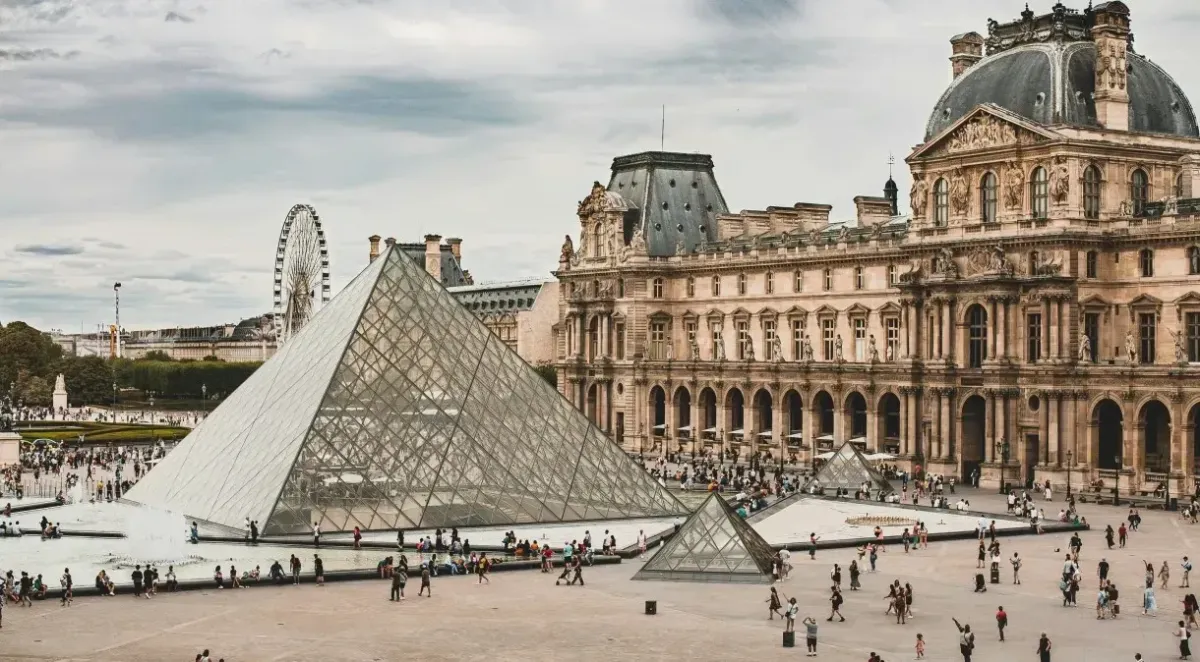 Museu do Louvre em Paris