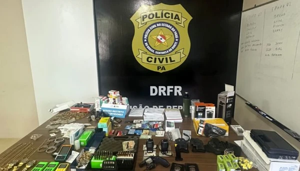 Polícia Civil prende homem com arma e carteira funcional falsificada em Belém