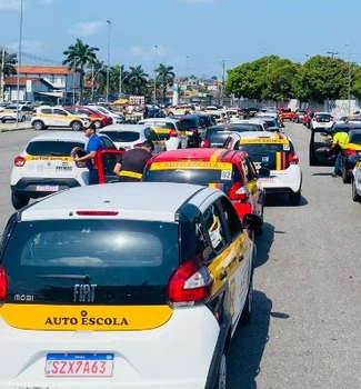 Imagem - Renan Filho volta a defender fim da obrigação de autoescola para obtenção de CNH