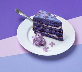 Imagem - Anvisa reforça que glitter usado em bolos deve conter apenas ingredientes alimentícios