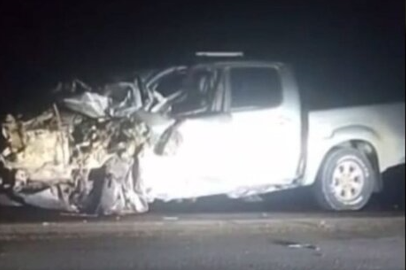 Acidente ocorreu na madrugada desta quinta-feira (23), no Km 1000, e deixou duas pessoas feridas em estado grave