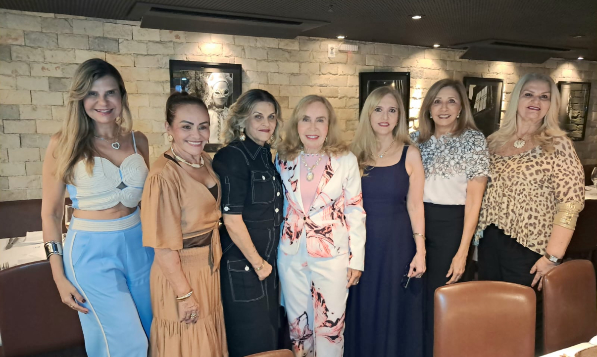 Claudia Sadala, Pilar Nogueira, a colunista, Noémia Lobato, Milene Guilhon, Ceiça Ribeiro e Clelicia Florenzano