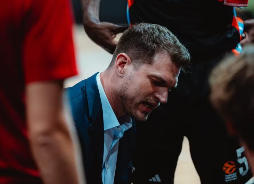 Tiago Splitter durante passagem pelo basquete europeu -