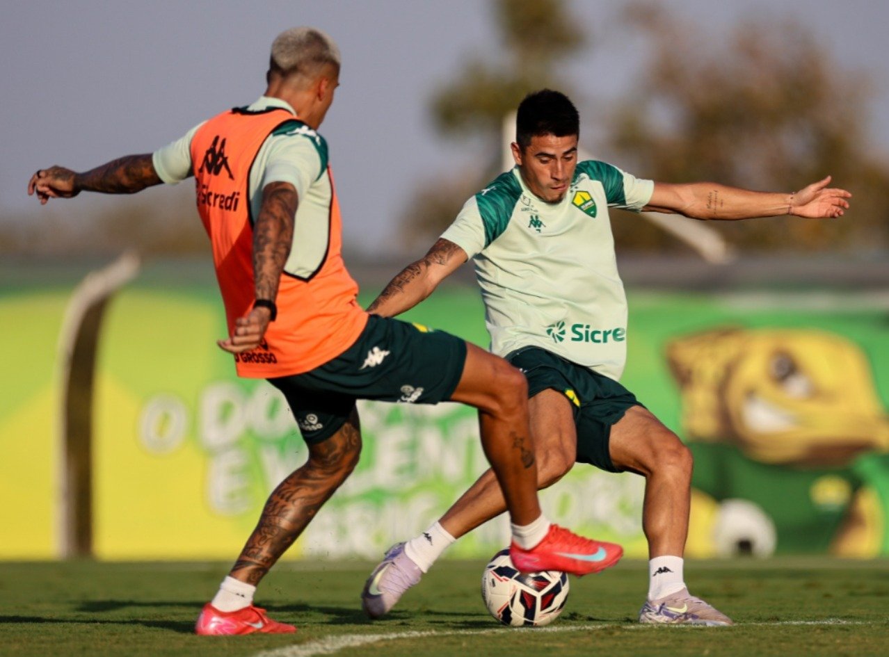 Dourado encara o Leão na Arena Pantanal -