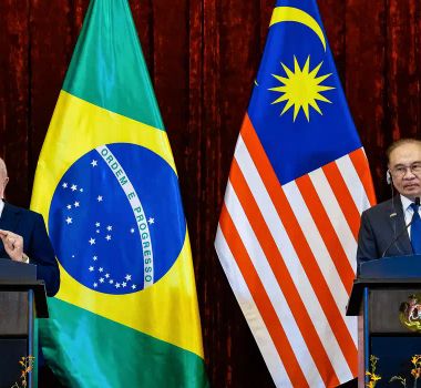 Imagem - Problema do mundo é ausência de lideranças, diz Lula na Malásia