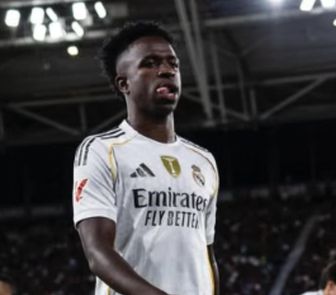 Imagem - Com Vini revoltado, Real vence Barcelona e se isola na liderança do Espanhol