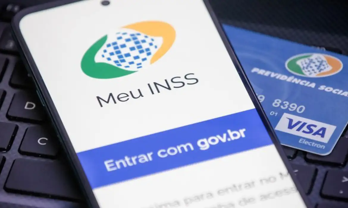 Governo devolve R$ 2,3 bilhões a aposentados e pensionistas lesados por descontos falsos no INSS