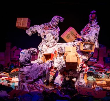 Imagem - Espetáculo 'Excesso' transforma lixo em arte e provoca reflexão no Teatro de Ananindeua