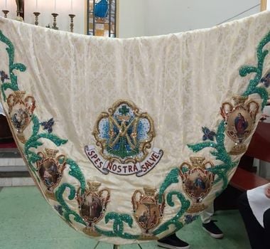 Imagem - Manto e objetos são apresentados para o Círio de Santarém