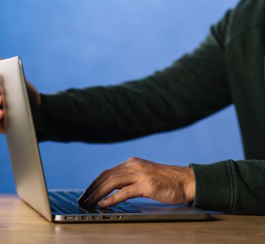 Imagem - Mega vazamento expõe 183 milhões de senhas do Google e de outros provedores