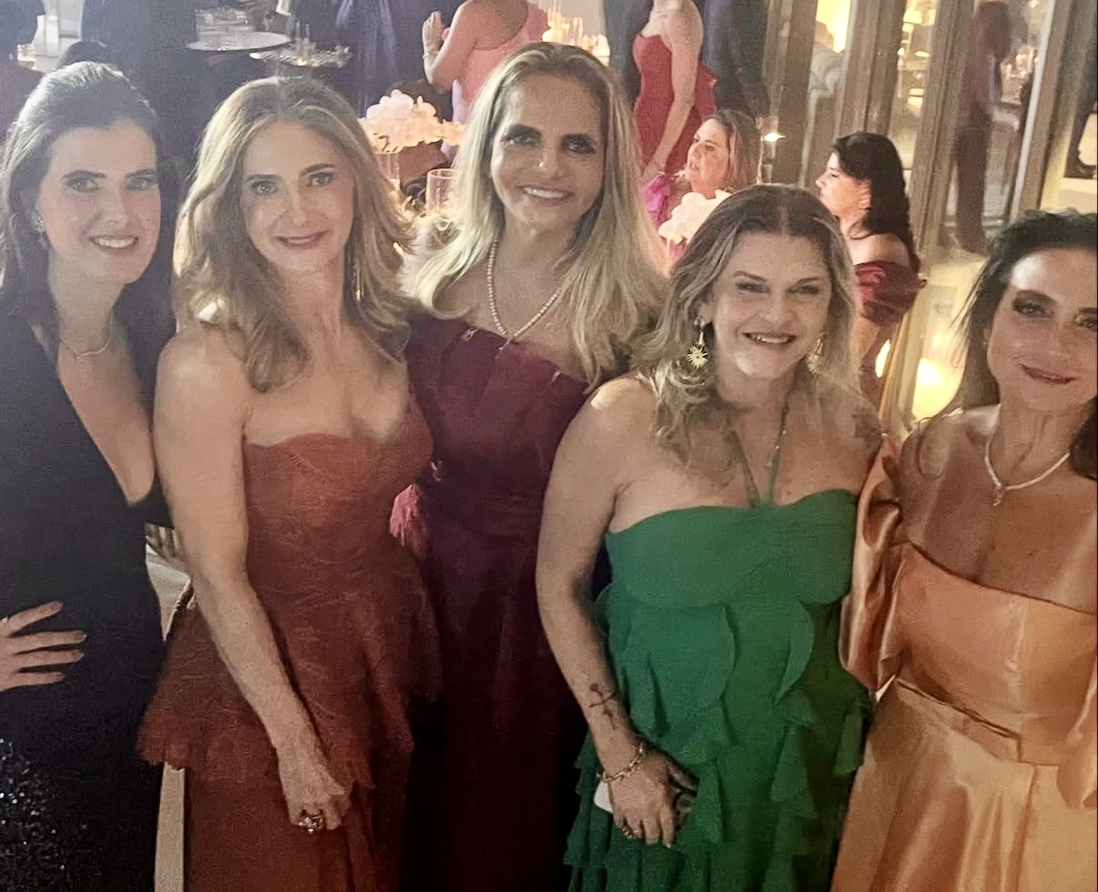 Nicole Mello, que acaba de lançar a sua coleção de semijoias para a COP30, Eliane Guerra, Tânia Tavernard, a colunista e Gilvana Gonçalves