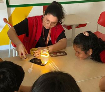 Imagem - Professor bilíngue é peça-chave na formação dos alunos em Belém