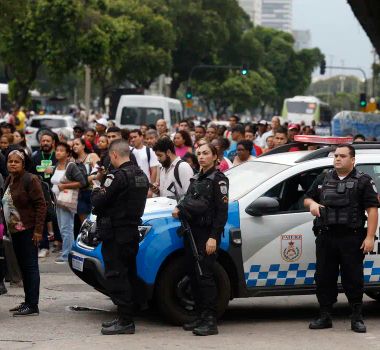 Imagem - Ministro negou uso de blindados da Marinha solicitado em megaoperação no Rio