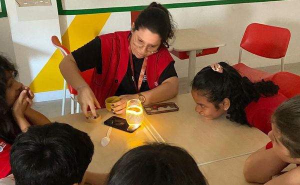 Professor bilíngue é peça-chave na formação dos alunos em Belém