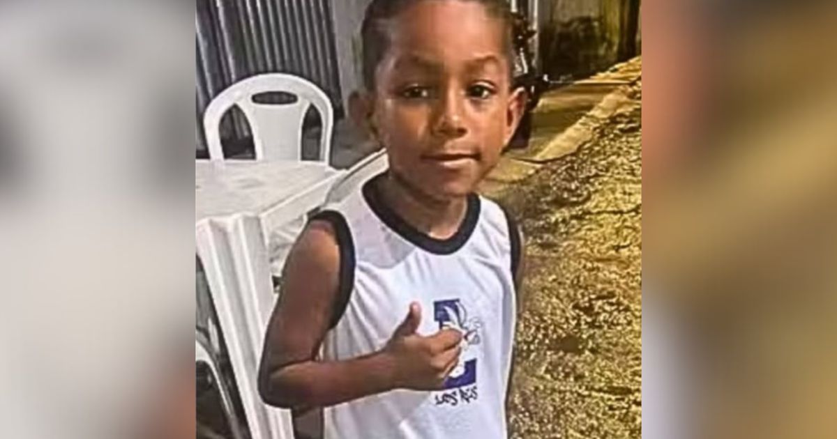 Despedida de Paulo Guilherme mobilizou moradores da Marambaia e emocionou familiares; sepultamento ocorreu de forma reservada no Cemitério Parque Nazaré, em Belém