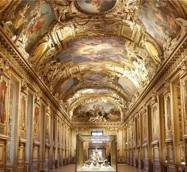 Imagem - Ministra da França reconhece falhas de segurança que facilitaram roubo milionário no Louvre