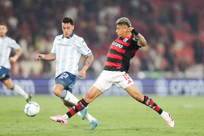 Confronto define o primeiro finalista da Libertadores -