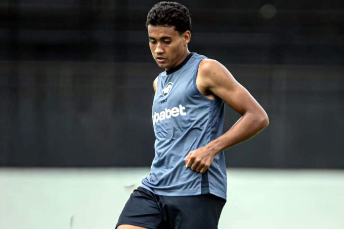 Imagem - Liberado pelo DM, Nathan Camargo volta ao Remo no jogo contra a Chapecoense