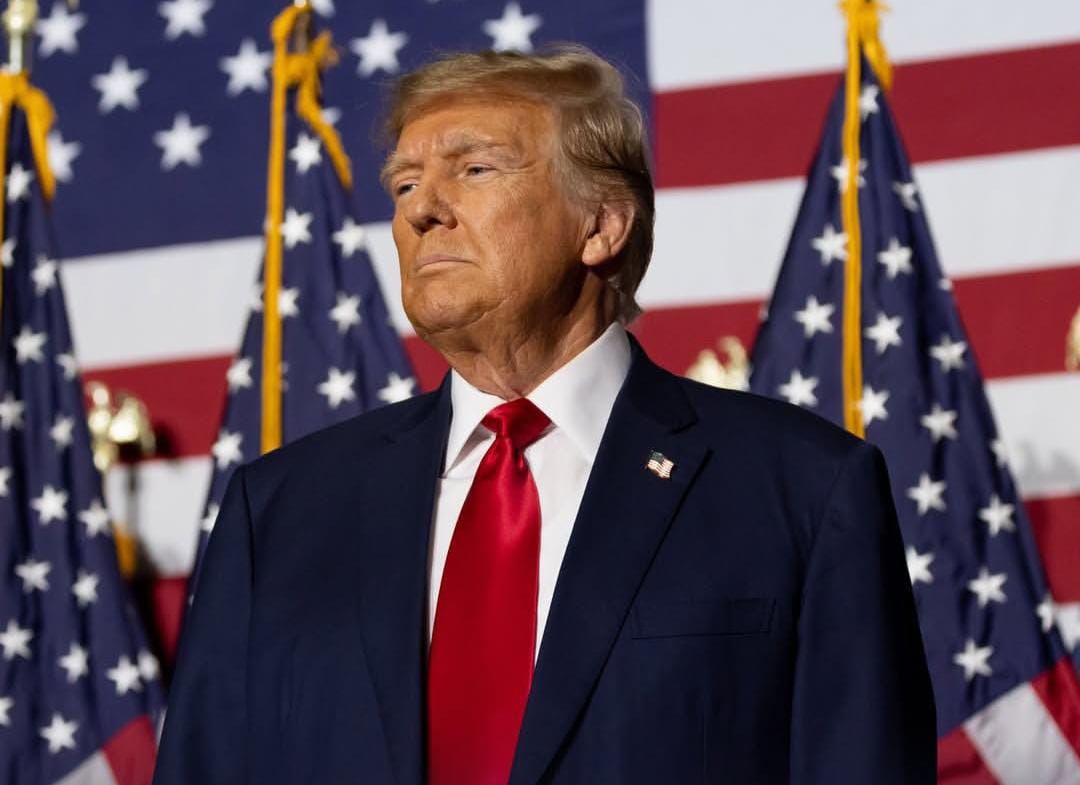 (Presidente dos Estados Unidos, Donald Trump)