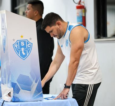 Imagem - Paysandu cria comissão para avaliar direito de voto ao sócio-torcedor após protestos