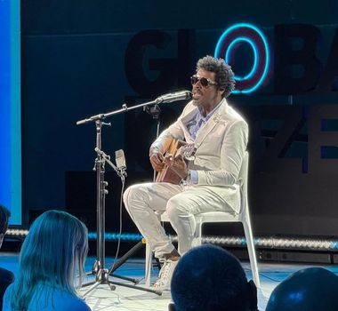 Imagem - Seu Jorge desembarca em Belém e inicia preparativos para o Global Citizen Amazônia; assista