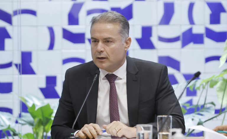 Imagem - Renan Filho explica mudanças para baratear Carteira de Habilitação