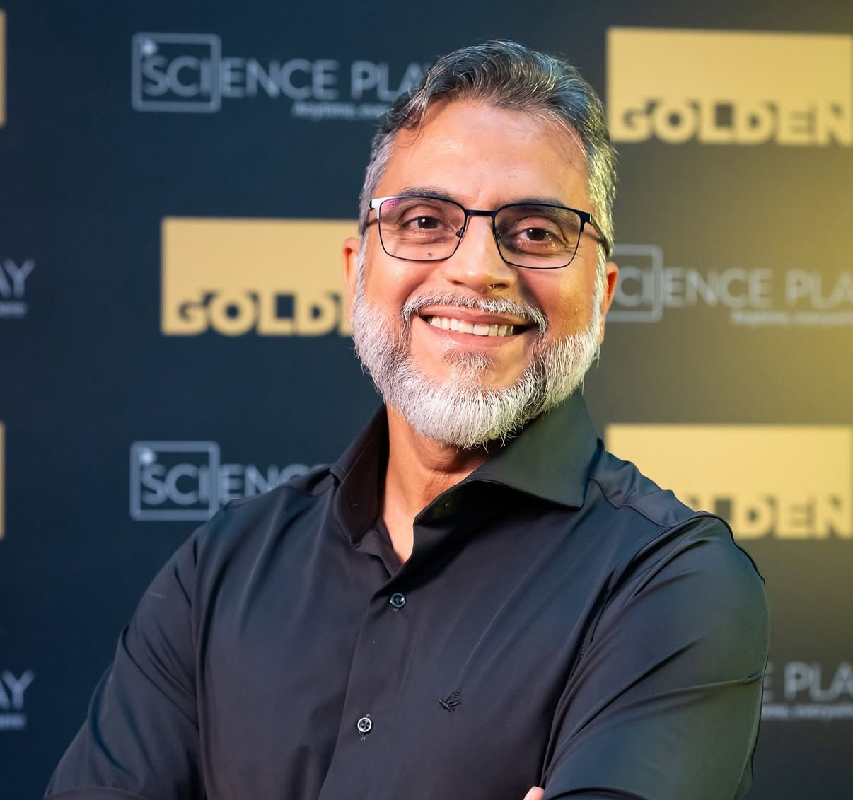 O presidente da Beneficente Portuguesa do Pará, Alirio Gonçalves, com os neurocirurgiões Dr. José Cláudio Rodrigues, Dr. José Cláudio Filho, Dr. Hamilton Araújo e Dr. Carlos Lisboa Neto, durante a apresentação do Protocolo de AVC, do referido hospital. O evento foi realizado no dia 29 de outubro, no Auditório São João de Deus. 