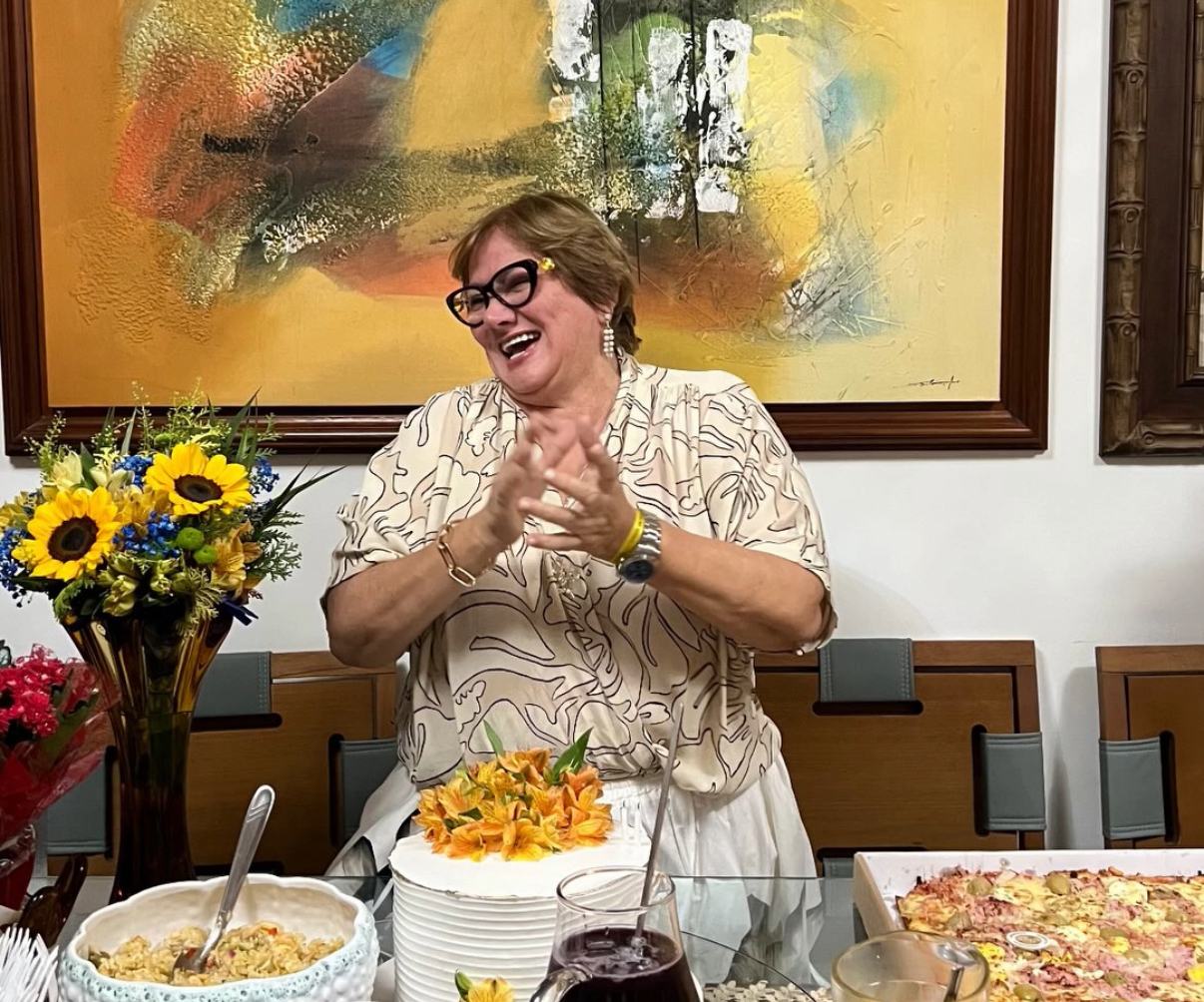 Naná Guimarães foi a  aniversariante do último domingo