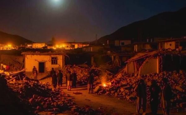 Tremor de magnitude de 6,3 deixa dezenas de mortos no Afeganistão