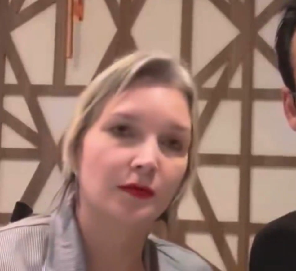 Elize Matsunaga em novo vídeo compartilhado na web -