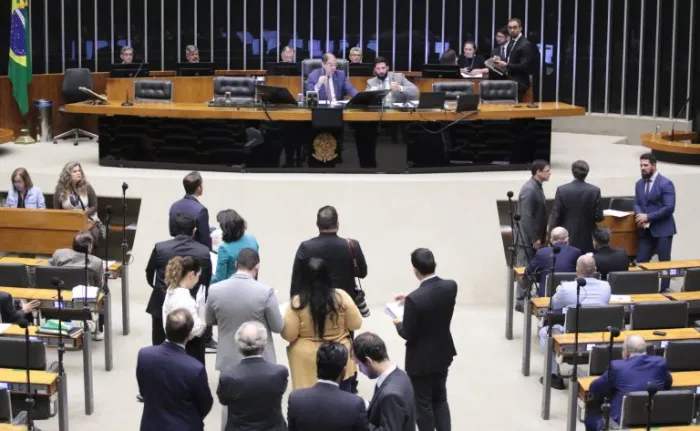 Imagem - Congresso aprova tirar até R$ 3 bi em gastos com Defesa do limite da meta fiscal em 2025