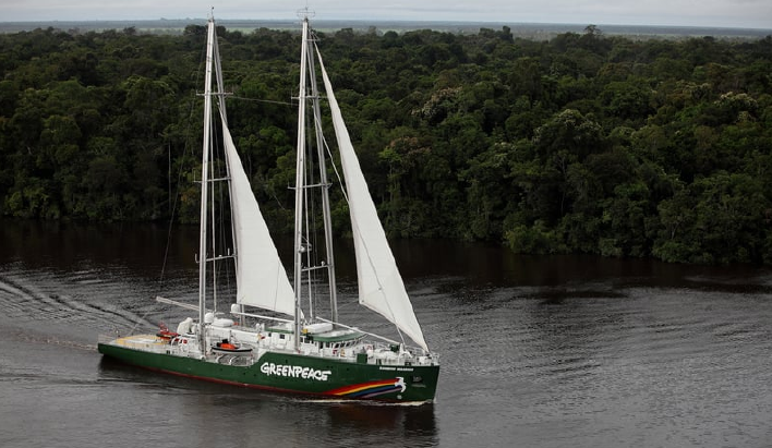 Em novembro, o navio virá mais uma vez ao Brasil para pedir aos líderes globais a proteção das florestas e o respeito à Amazônia.