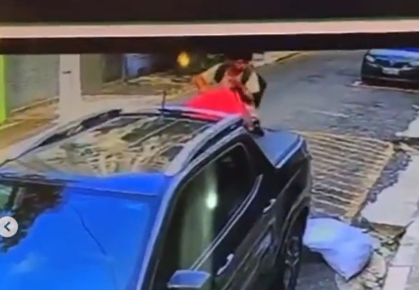 Imagem - Vídeo: homem é flagrado tentando furtar caminhonete no centro de Belém