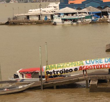 Imagem - Faixas na Baía do Guajará e no Marajó marcam início da Cúpula dos Presidentes da COP30