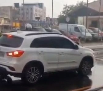 Imagem - Vídeo: militar do Exército é atingido por carro durante escolta da COP30 em Belém