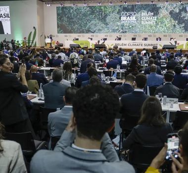 Imagem - Gustavo Petro critica ausência dos EUA na Cúpula de Líderes da COP30