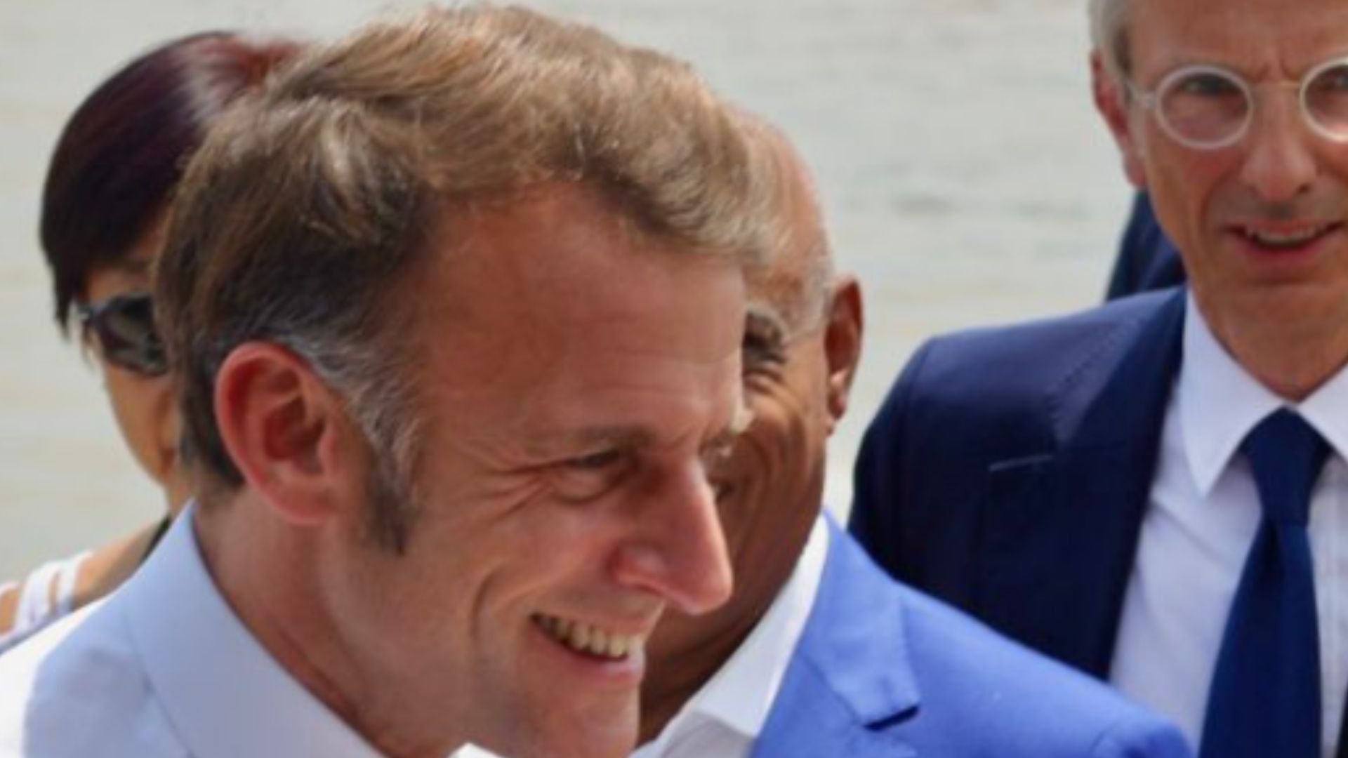 Imagem - Em Belém, Macron tem conversa com Cacique Raoni por videoconferência