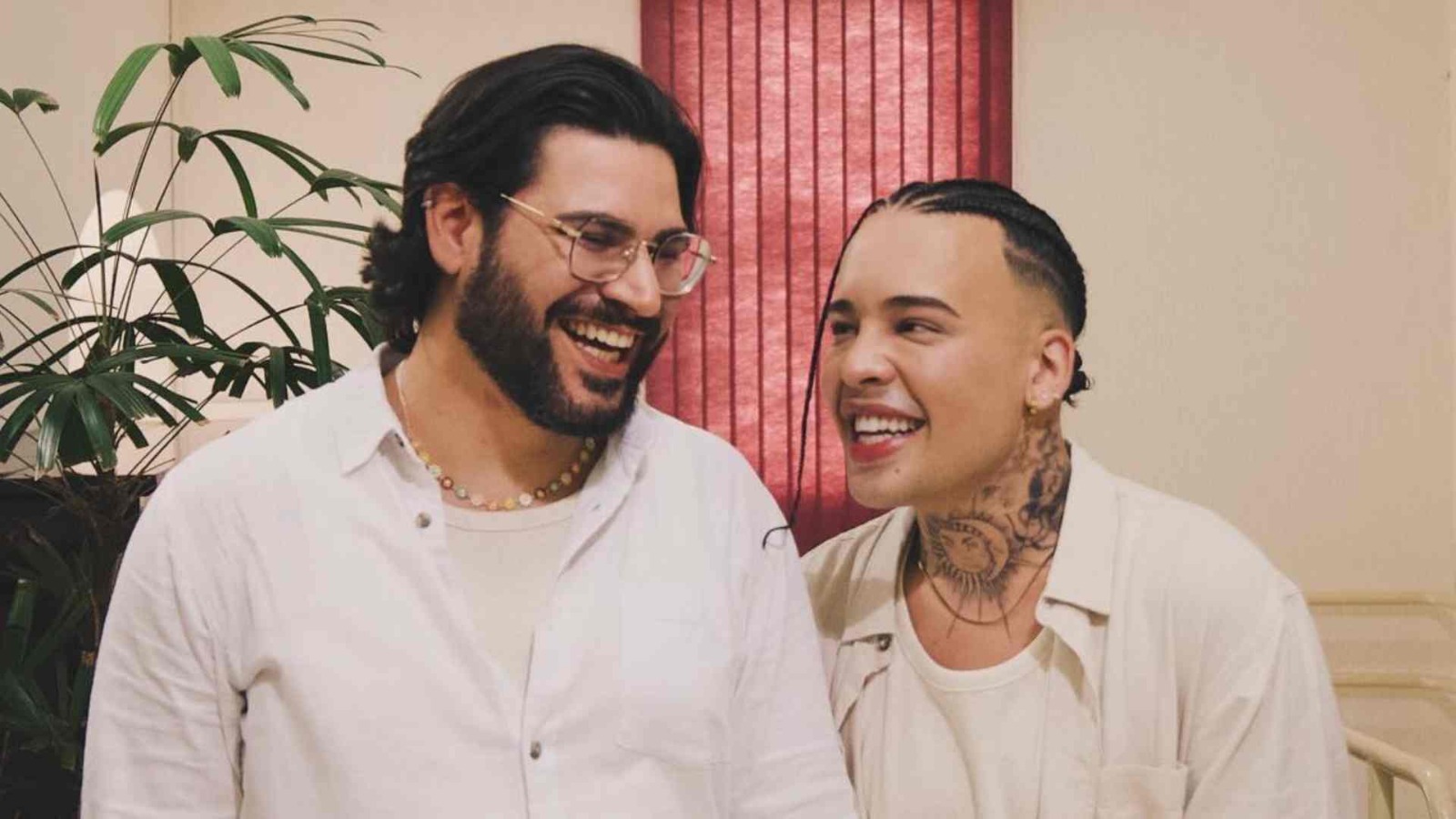 Gloria Groove e Pedro Lopes se casam em São Paulo.